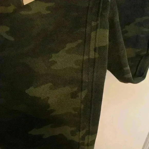 SPANX Look At Me Now Seamless Leggings Green Camo, Womens Size Large - Picture 6 of 8